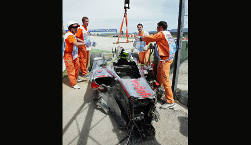 Das Wrack von Kovalainens McLaren