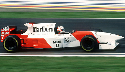Dann kam eine lange kreative Pause. Erst 1995 sorgte McLaren wieder für etwas Neues. Eine Vorstufe der heute verwendeten Haifischflosse