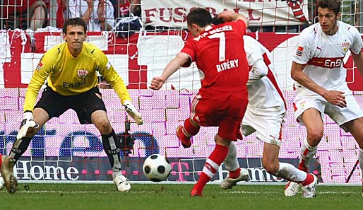 FC Bayern - VfB Stuttgart 4:1 Die Revanche für die Niederlage im Hinspiel glückt. Ribery verzaubert mit einem herrlichen Doppelpack