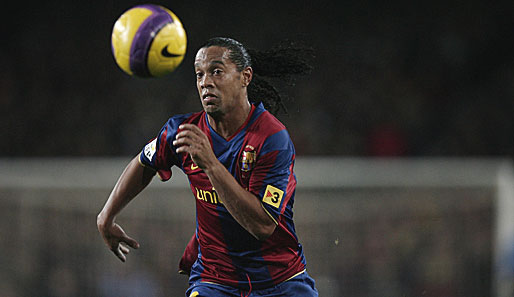 Ronaldinho, vom FC Barcelona zum AC Mailand, Ablöse: 25 Millionen Euro