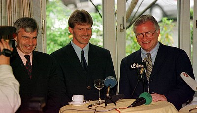 Von 1989-98 trainierte Skibbe zunächst die Jugend, dann die Amateur-Mannschaft von Borussia Dortmund
