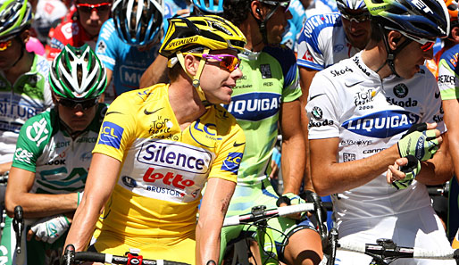 Der Leader genießt seine Tage in Gelb. Neben ihm der beste Nachwuchsfahrer: Vincenzo Nibali im Weißen Trikot