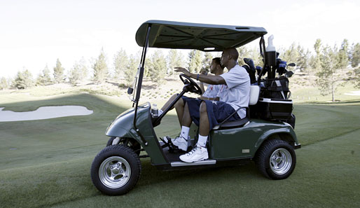 NBA-Stars auf Abwegen: Der Ausflug auf den Golfplatz soll das Zusammengehörigkeitsgefühl stärken