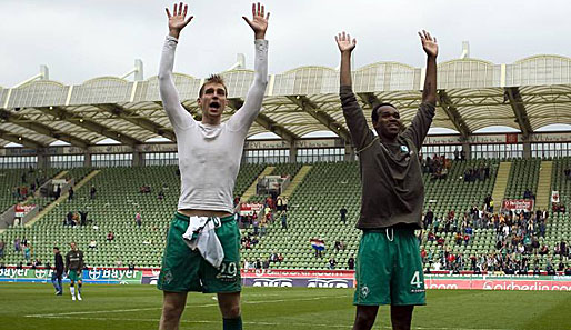Die größten Spieler: Per Mertesacker und Naldo (beide Werder Bremen), 1,98m