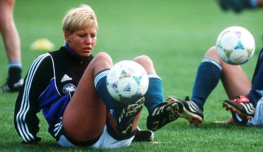 Bereits mit 17 Jahren debütierte Linda Bresonik in der Nationalmannschaft. Allerdings nicht für das Sitzfußball-Team
