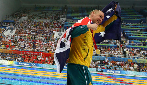 Und auch der Australier Brenton Rickard feiert die Silber-Medaille