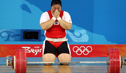 Wahnsinn! Die Südkoreanerin Jang Mi-Ran holt überragend Gold im Gewichtheben - und dazu gleich drei Weltrekorde