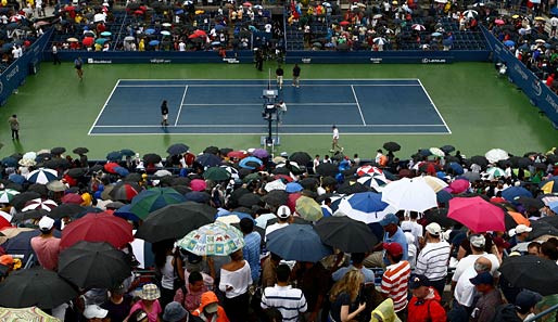 Das Match musste wegen starken Regens unterbrochen werden.