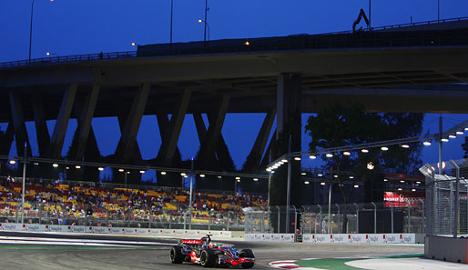 Lewis Hamilton setzte die erste Bestzeit in Singapur