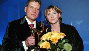 Für sein sportliches Verhalten bekommt Ullrich nicht nur den "Fair Play Preis" des deutsche Sportbundes, sondern auch noch den Bambi verliehen