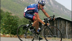 Bei der Tour 2004 will Armstrong Geschichte schreiben und den alleinigen Rekord