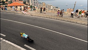 Der Prolog in Monaco lief mit Rang zehn noch ganz gut, doch als es in die Berge ging, hatte Armstrong...