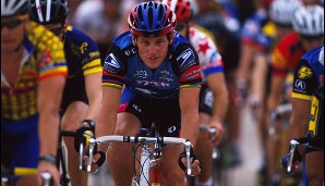 1995 fährt er zum ersten Mal die Tour de France zu Ende
