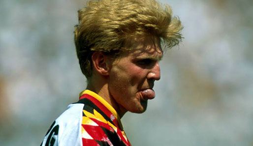 USA, WM 1994: Beim Spiel gegen Südkorea verleihen die deutschen Fans ihrer Unzufriedenheit deutlich Ausdruck. "Das kann ich auch", dachte sich Effe ...