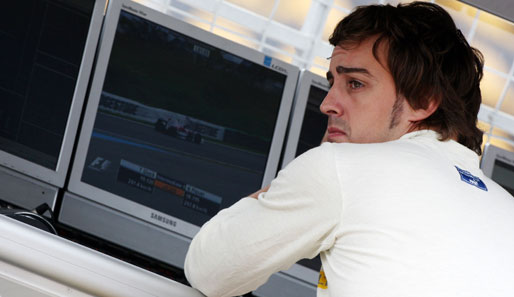 Fernando Alonso mit nachdenklichem Blick