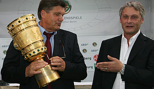 Das Double war dem Trainer des Jahres 2007 allerdings nicht vergönnt. In einem dramatischen Pokalfinale behielt Nürnberg mit 3:2 n.V. die Oberhand