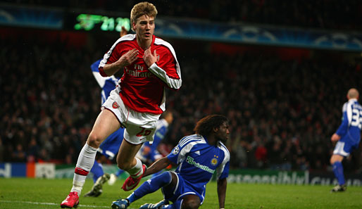 FC Arsenal - Dynamo Kiew 1:0: Nicklas Bendtner erlöst den FC Arsenal mit seinem Siegtor kurz vor Schluss