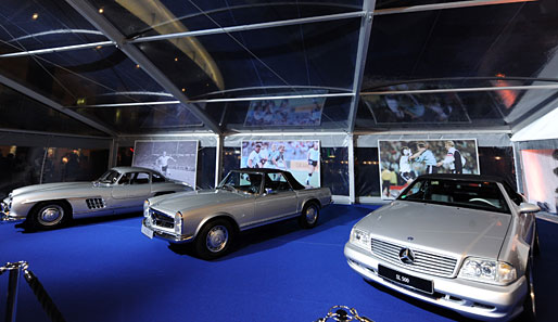 Mercedes-Benz lockt mit dem SL Walk of Fame zahlreiche Besucher an