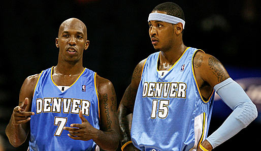 Chauncey Billups (links) hingegen geht jetzt mit Carmelo Anthony in Denver auf Korbjagd