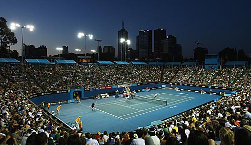 Welch ein Anblick: Der Center Court vor der Skyline von Melbourne