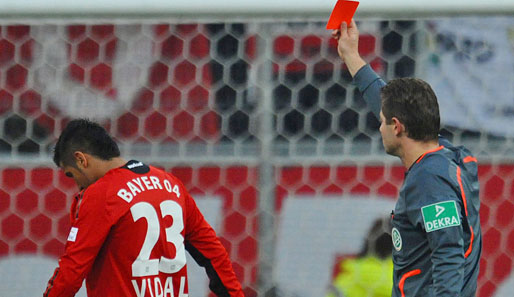 Ein Bärendienst von Vidal für seine Leverkusener. Sie waren danach nicht nur dezimiert...