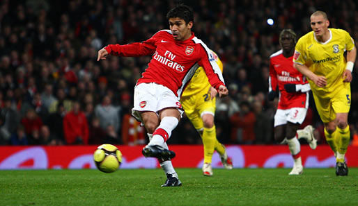 Ein Jahr nach seinem Beinbruch meldete sich Eduardo mit einem Doppelpack in Arsenals First Team zurück