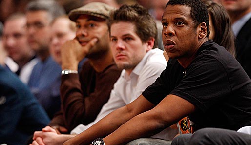 Was macht denn Nets-Mitbesitzer Jay-Z bei den Knicks? Im Hintergrund schon zu erahnen:...
