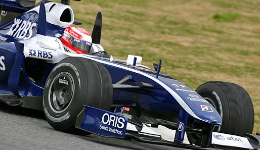 Williams nutzte eine Regellücke aus. Im Bereich der Kopfstütze der Fahrer dürfen Chassis-Teile einen Radius von weniger als 75 Millimetern haben