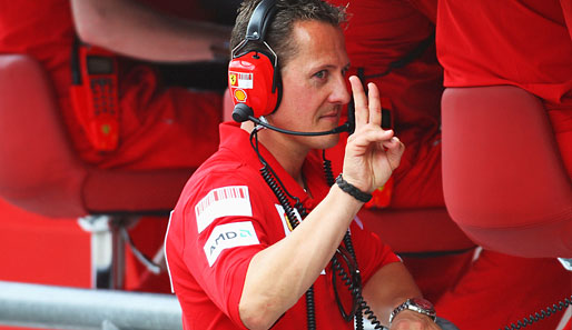 Victory? Wohl etwas verfrüht, Herr Schumacher. Denn bei Ferrari lief es nach tollen Trainings im Qualifying gar nicht gut