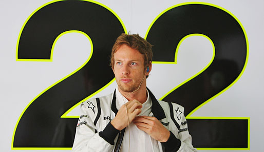 Der Mann des ersten Saisonrennens: Melbourne-Sieger Jenson Button in der Garage von Brawn GP