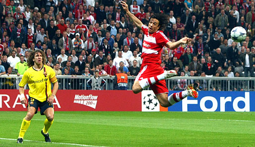 Bayerns Luca Toni vergibt in der 5. Minute die große Chance zur 1:0-Führung