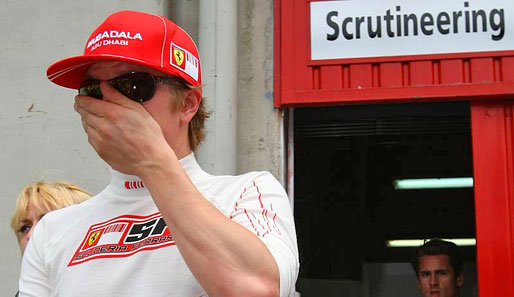 Bei Ferrari blamierte sich Kimi Räikkönen bis auf die Knochen. Er fühlte sich in Q1 zu sicher und schied als 16. aus