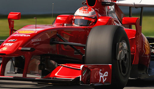 Ferraris Neuerungen spielten sich eher im Verborgenen ab. Kimi Räikkönen bekam ein sechs Kilogramm leichteres Chassis