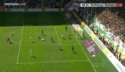Die 6. Minute in Wolfsburg: Zvjezdan Misimovic kommt sieben Meter vorm Tor an den Ball und frei zum Schuss...