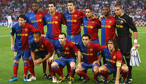 Es ist angerichtet: Mit dieser Mannschaft will der FC Barcelona den Titel nach Spanien holen