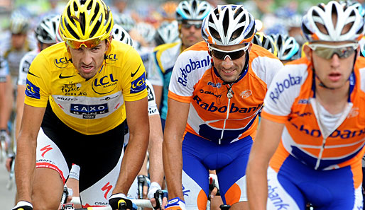 Hinauf nach Arcalis wird Fabian Cancellara (l.) das Gelbe Trikot noch tragen. Genauso wie...