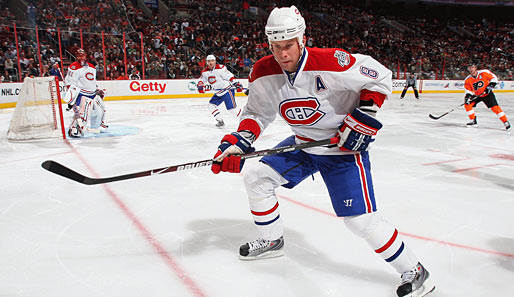 Außgerechnet zum Erzrivalen aus Toronto wechselt Canadiens-Verteidiger Mike Komisarek. Er wird mit einem Fünfjahres-Vertrag ausgestattet