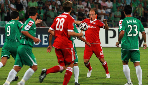 Maccabi Haifa - FC Bayern 0:3: In Israel standen erstmals Robben (2. v. r.) und Ribery zusammen in der Startformation