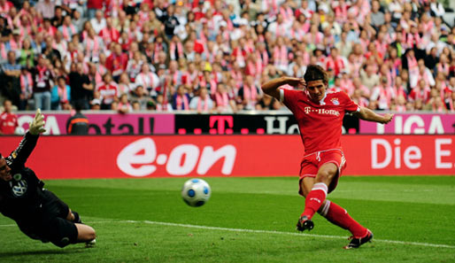 30 Millionen Euro gingen auch von München nach Stuttgart. Mario Gomez verließ den VfB um für die Bayern zu jubeln