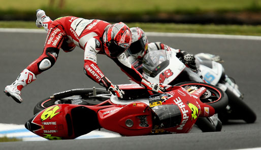 Moto GP in Australien: Alvaro Bautista verlässt das Sportgerät