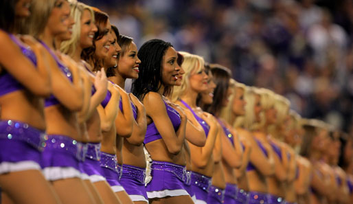 Bei dieser Unterstützung kann man doch gar nicht verlieren: Die Cheerleader der Minnesota Vikings freuen sich über das 33:31 ihres Teams gegen die Baltimore Ravens