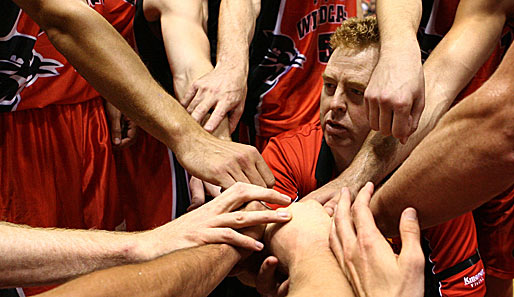 Einer für alle, alle für einen. Die Perth Wildcats zeigen in der australischen Basketball-Liga Zusammenhalt gegen die Melbourne Tigers