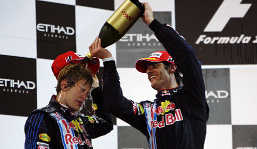Nämlich den Doppelsieg! Nach seinem Triumph in Brasilien holte Mark Webber Platz 2. Also Kappe hoch und Rosenwasser drüber!