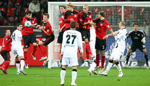 Leverkusen in der Defensive: Ein äußerst seltenes Bild in der ersten Halbzeit