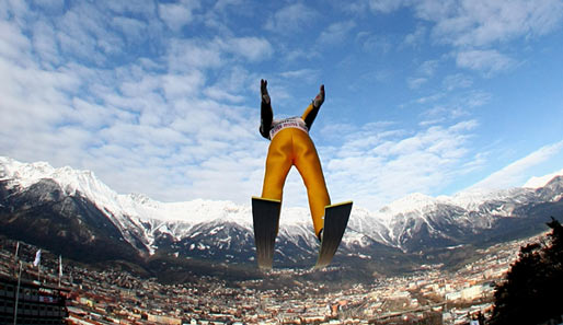 Der deutsche Hoffnungsträger Pascal Bodmer im Anflug auf Innsbruck bei der Vierschanzentournee