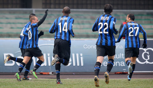 Inter Mailand konnte zum Jahresauftakt einen glücklichen 1:0-Sieg bei Chievo Verona feiern. Von Beginn an mit dabei: Neuzugang Goran Pandew (r.)