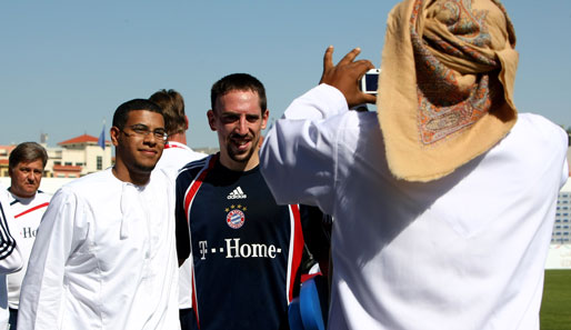 Fotos mit Franck Ribery sind heiß begehrt beim Bayern-Trainingslager in Dubai