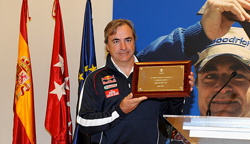 Rallye-Dakar-Sieger Carlos Sainz erhält eine Auszeichnung von Madrids Bürgermeister Alberto Ruiz Gallardon