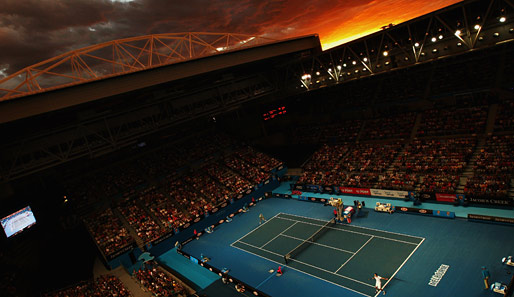 Wenn es Nacht wird in Melbourne: Am 5. Turniertag trafen die Kroaten Ivan Ljubicic und Ivo Karlovic aufeinander - inklusive spektakulärem Sonnenuntergang
