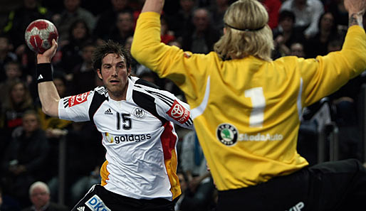 Torsten Jansen (l.) vom HSV Hambrug verkörpert seit Jahren Weltklasse auf Linksaußen
